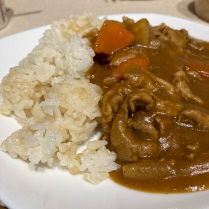 こんばんは〜
定番カレー美味しく頂きましたヾ(๑╹◡╹)ﾉ"